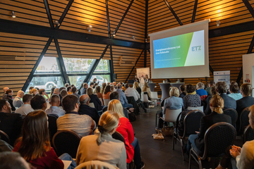 Vortrag von Amy Perry (Energiewendezone Ltd Schottland)